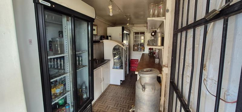 6 Bedroom Property for Sale in Barrydale Western Cape